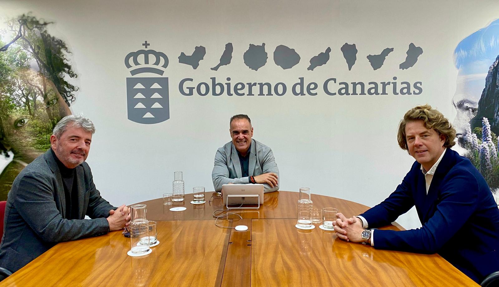 Impulso a la inversión en startups de Canarias: reunión clave entre RECABA, Comisionado del REF y Archipiélago Next